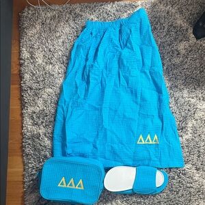 Tri Delta Blue Towel Wrap & Bathroom Set
